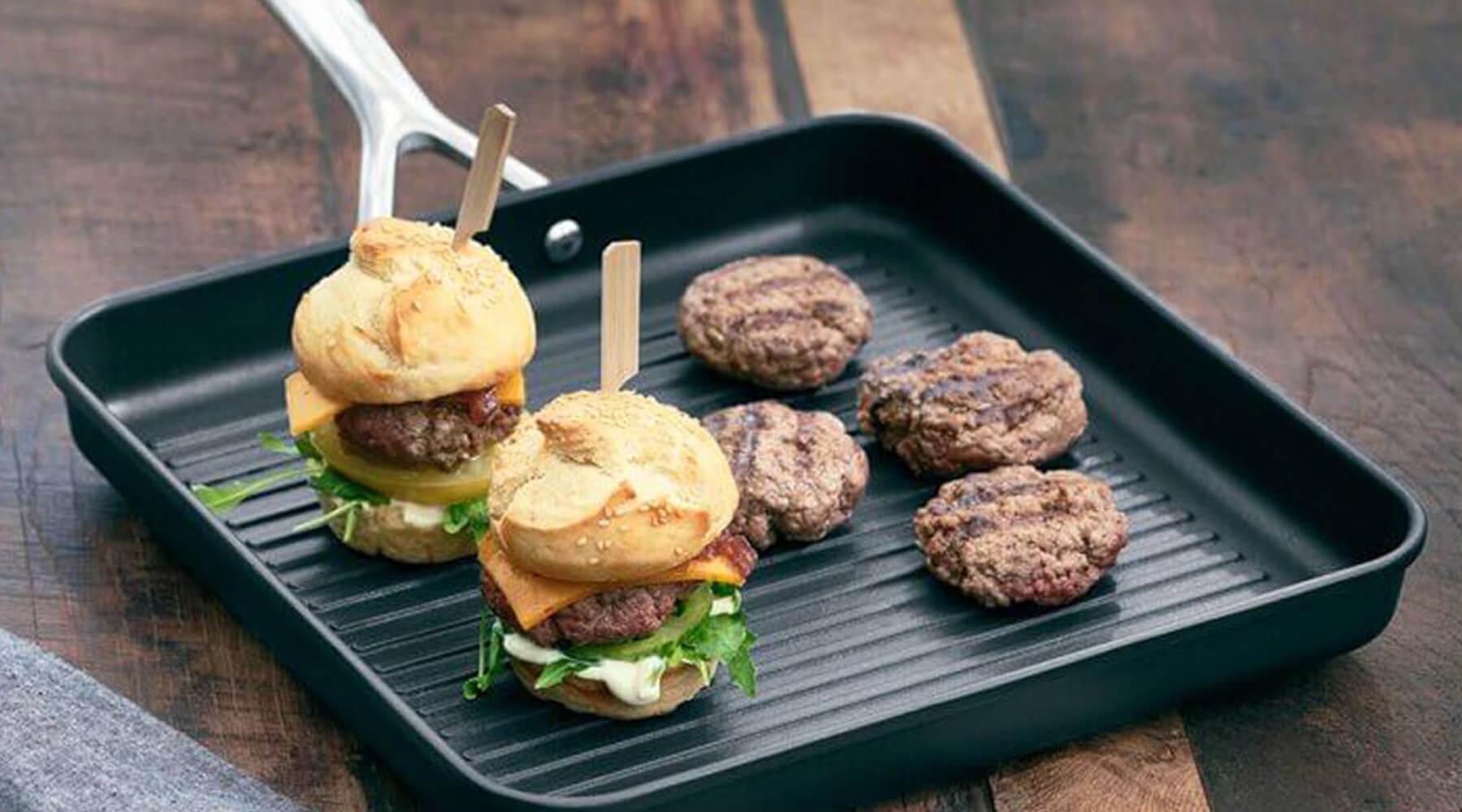 Le Creuset Mini Burgers & Onion Chutney | Recipe – Potters Cookshop