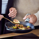 Le Creuset Signature Cast Iron 26cm Round Skillet - Satin Black