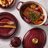 Le Creuset Signature Cast Iron 27cm Oval Casserole - Garnet