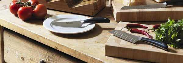 How To Choose a Set Of Kitchen Knives - Potters Cookshop