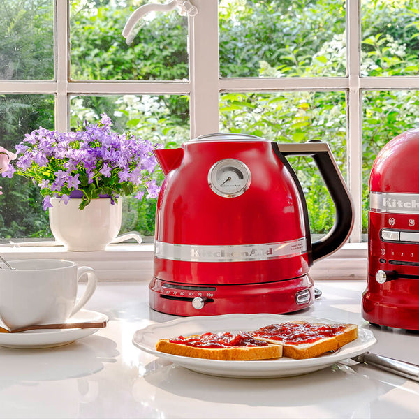 https://www.potterscookshop.co.uk/cdn/shop/collections/kitchenaid-artisan-kettles-and-toasters-collection-hero_600x600_crop_center.jpg?v=1657104893