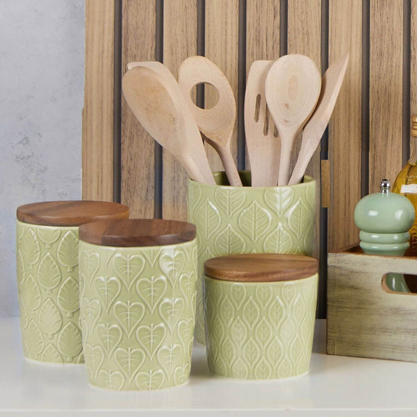 T&G Green House Heart Leaf Ceramic Medium Storage Jar with Rustic Acacia Lid