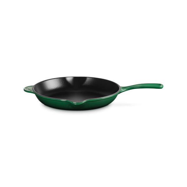 Le Creuset Signature Cast Iron 26cm Round Skillet - Juniper