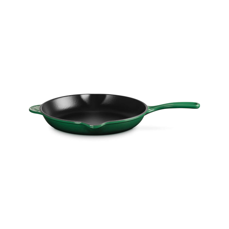 Le Creuset Signature Cast Iron 26cm Round Skillet - Juniper