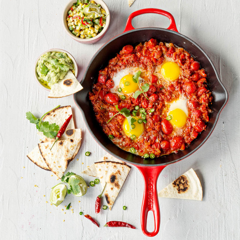 Le Creuset Signature Cast Iron 26cm Round Skillet - Cerise