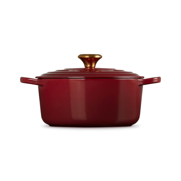 Le Creuset Signature Cast Iron 24cm Round Casserole - Garnet