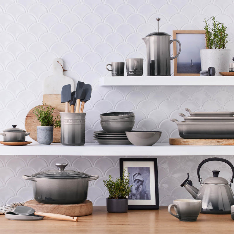 Le Creuset Signature Cast Iron 26cm Round Casserole - Flint