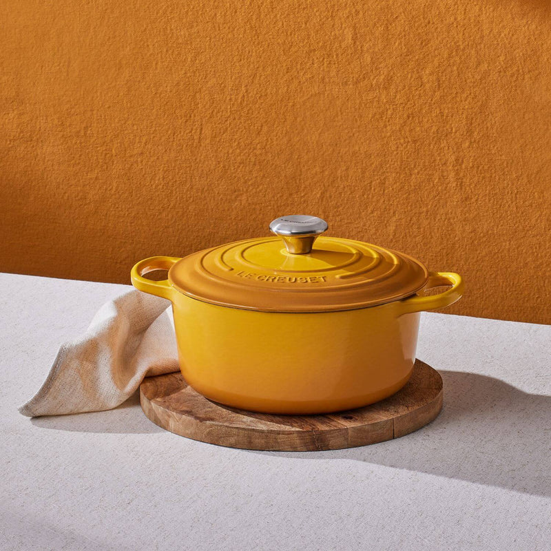 Le Creuset Signature Cast Iron 28cm Round Casserole - Nectar