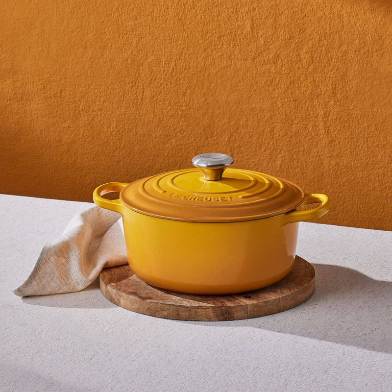 Le Creuset Signature Cast Iron 28cm Round Casserole - Nectar