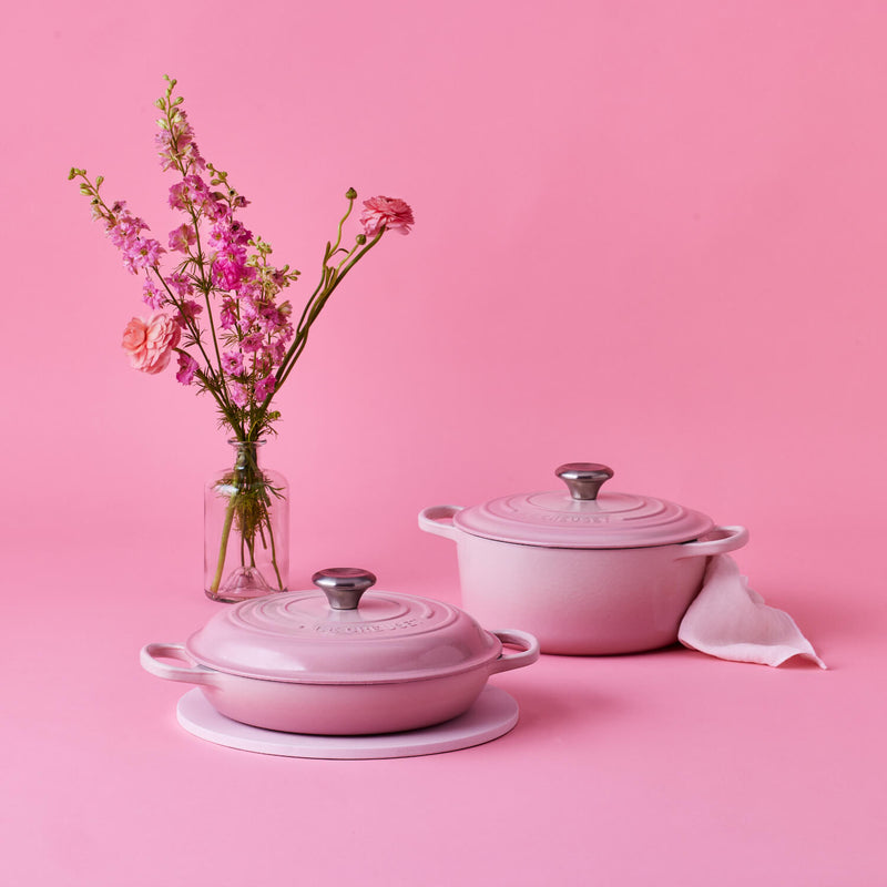 Le Creuset Signature Cast Iron 26cm Shallow Casserole - Shell Pink
