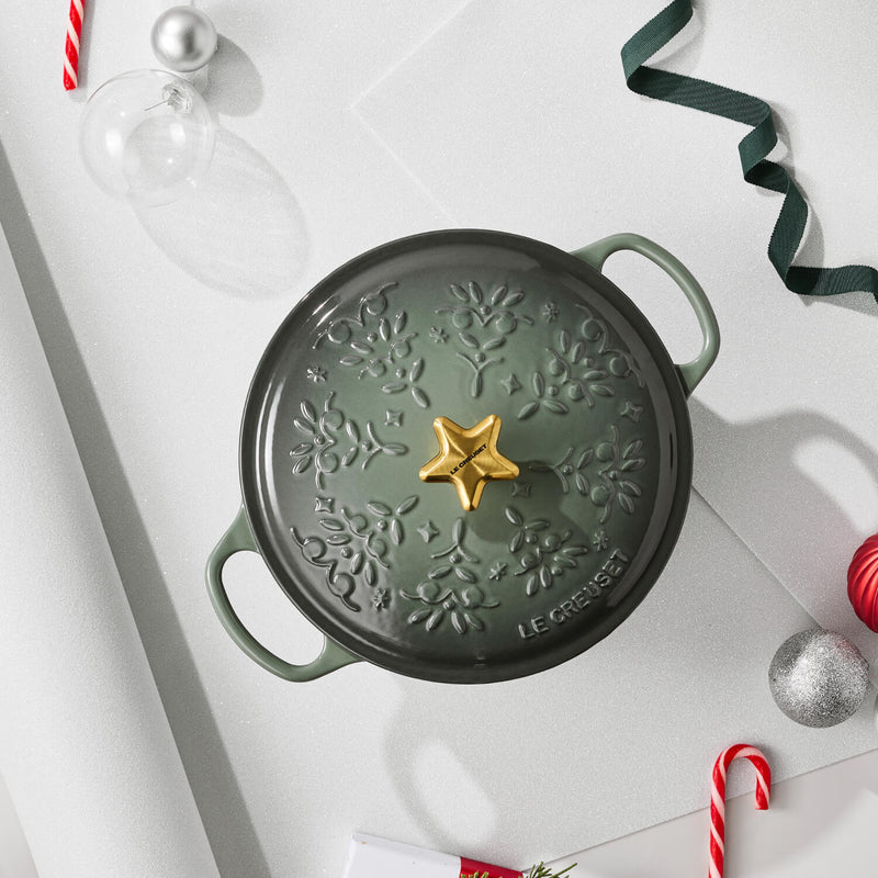 Le Creuset Signature Noel 24cm Cast Iron Round Casserole - Thyme
