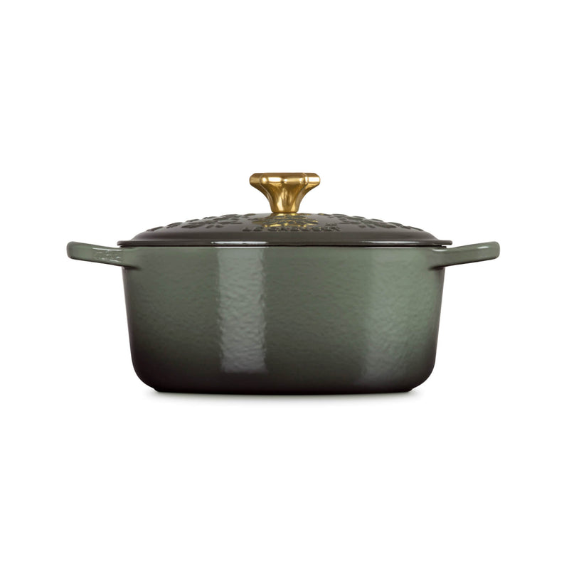Le Creuset Signature Noel 24cm Cast Iron Round Casserole - Thyme