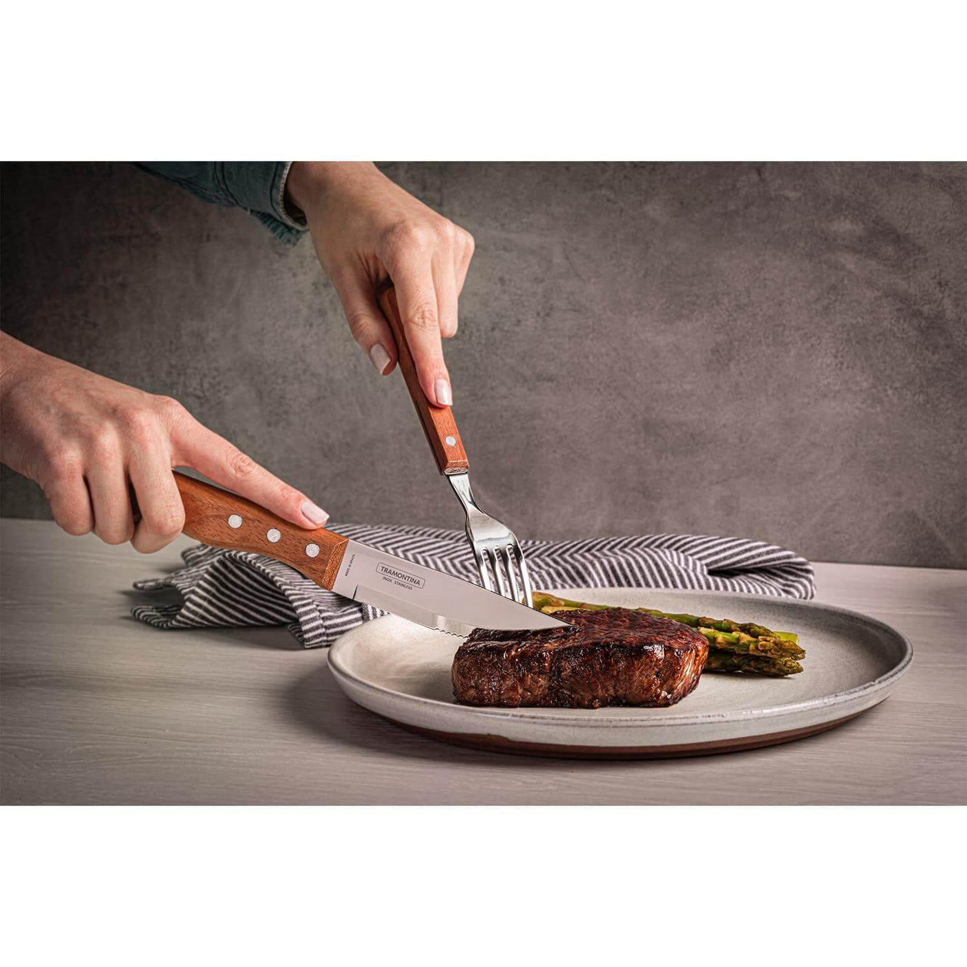 Tramontina Churrasco Coltelli da Bistecca Jumbo 5 Pollici | WhichOne Tramontina Churrasco Coltelli da Bistecca Jumbo 5 Pollici | WhichOne