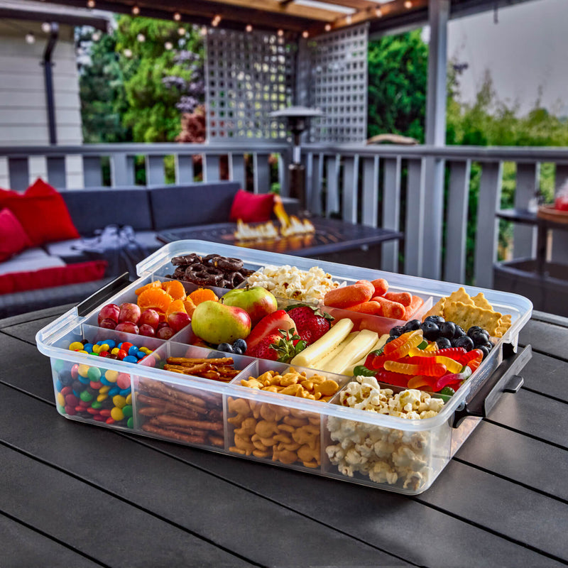 Farberware Build-a-Board 30cm x 40.5cm Snacklebox Polypropylene Board with Lid - Large