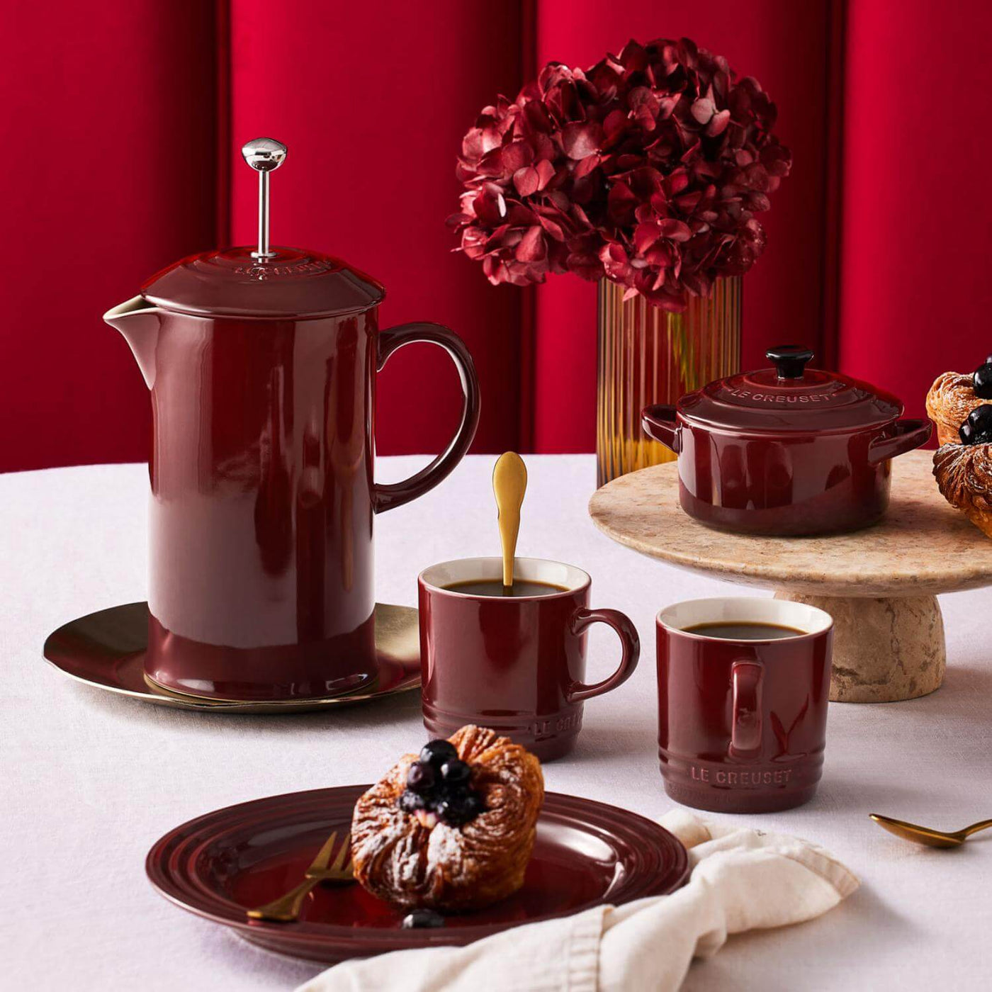 Buy Le Creuset | Stoneware Cafetiere - Garnet – Potters Cookshop