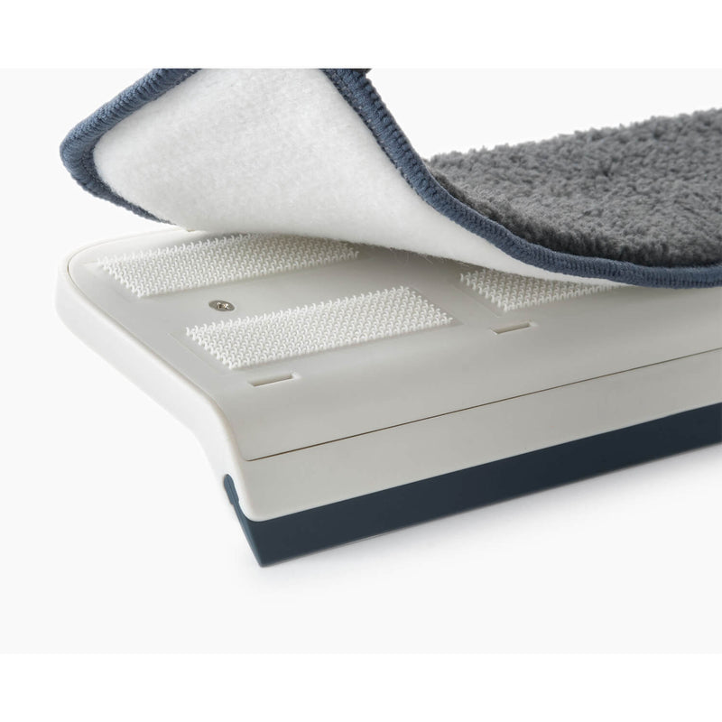 Joseph Joseph CleanTech™ 2-in-1 Glass Cleaning Tool