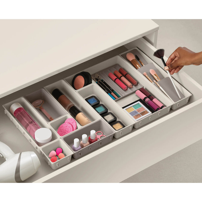 Makeup shop drawer organiser