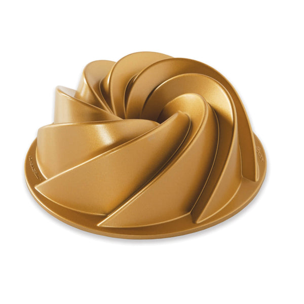 Nordic Ware Heritage 6-Cup Bundt Pan - Gold