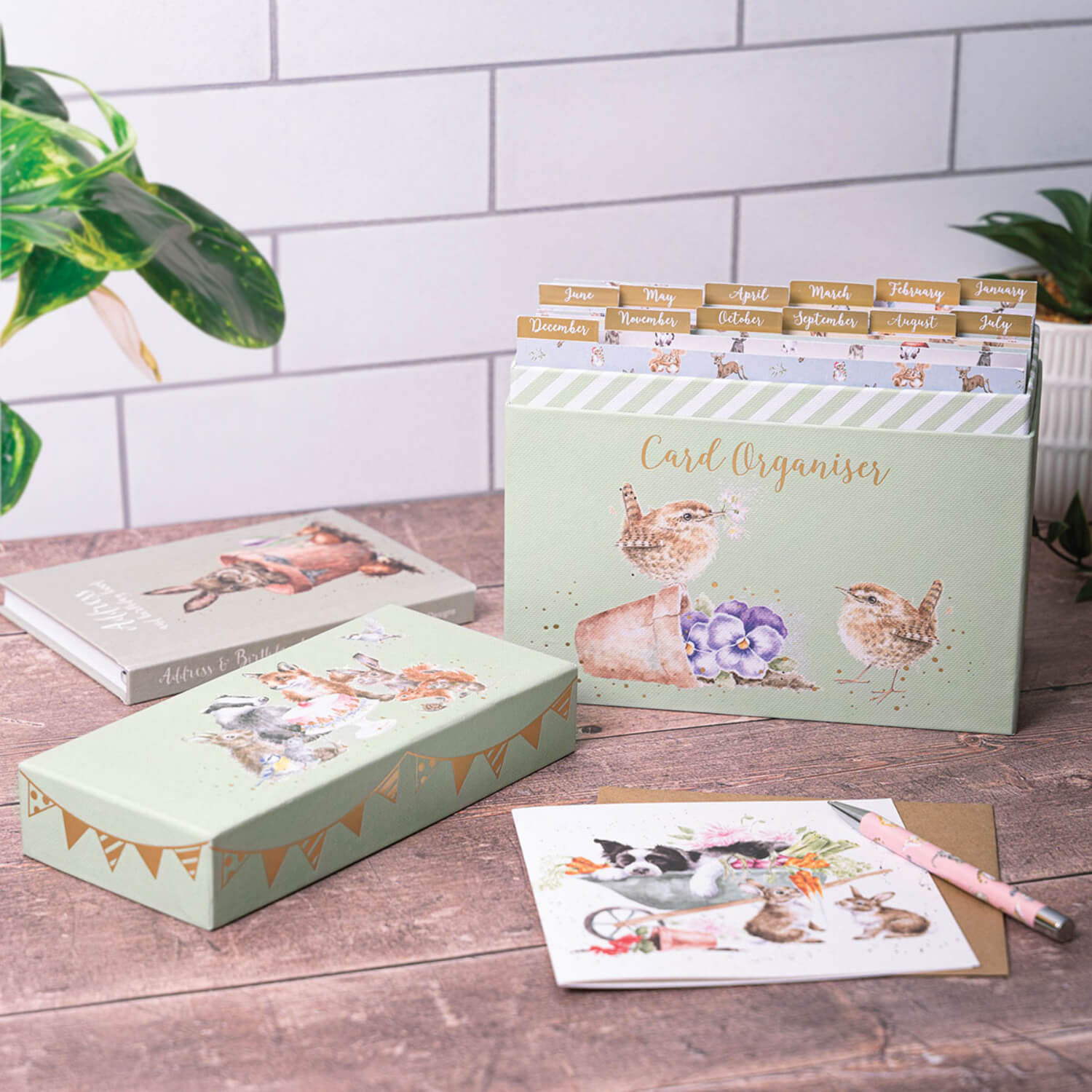 Who's stitching our otter-ly adorable Wrendale Designs by Hannah Dale cover star of issue 346 already?? 🙋🏼♀️🙋🏼♀️ We're big fans of Hannah Dale here on WOXS (who isn't!?) and can't wait Who's stitching our otter-ly adorable Wrendale Designs by Hannah Dale cover star of issue 346 already?? 🙋🏼♀️🙋🏼♀️ We're big fans of Hannah Dale here on WOXS (who isn't!?) and can't wait