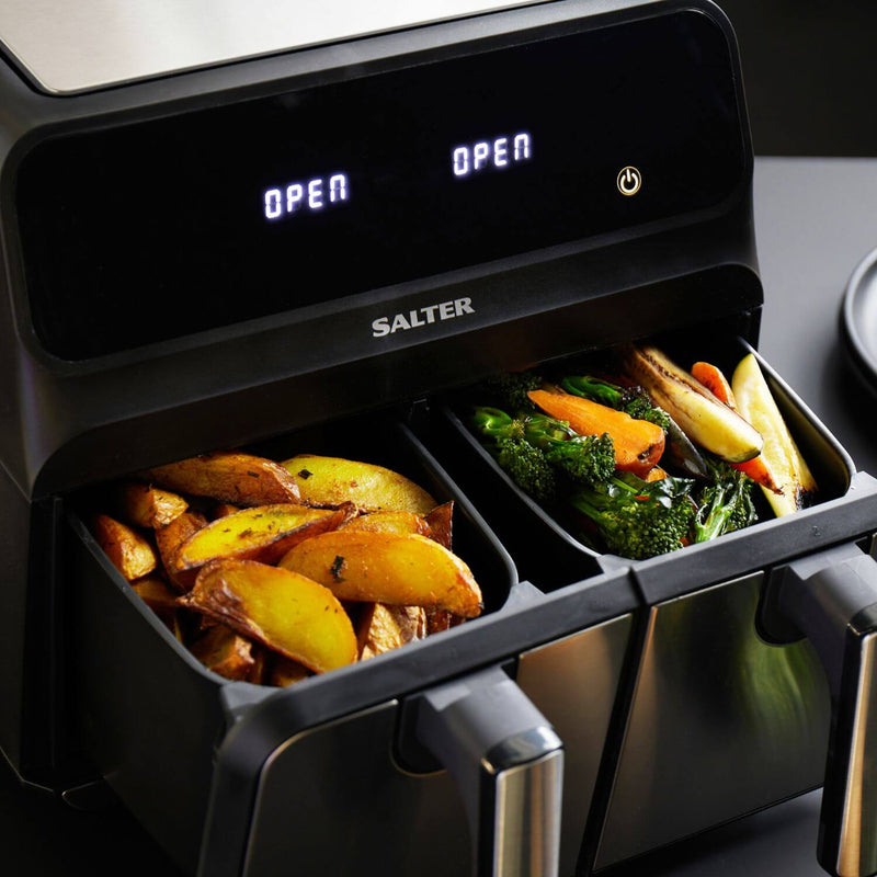 https://www.potterscookshop.co.uk/cdn/shop/files/EK5196-Salter-Dual-Double-Drawer-Air-Pro-7-6-Litre-Digital-Air-Fryer-Stainless-Steel-silver-Lifestyle-7_800x.jpg?v=1686221732