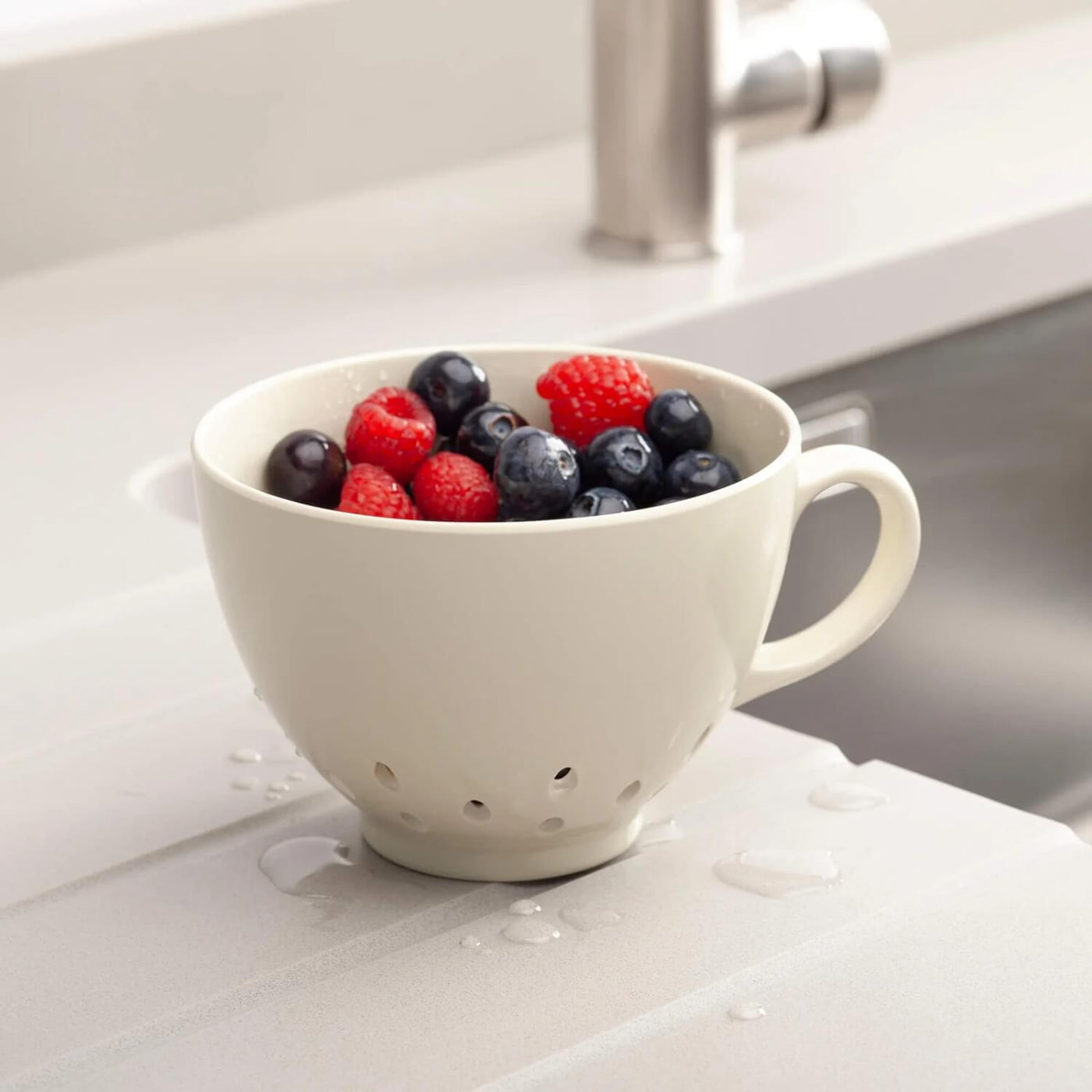 Buy Zeal | Berry 10cm Melamine Colander with Handle - Cream