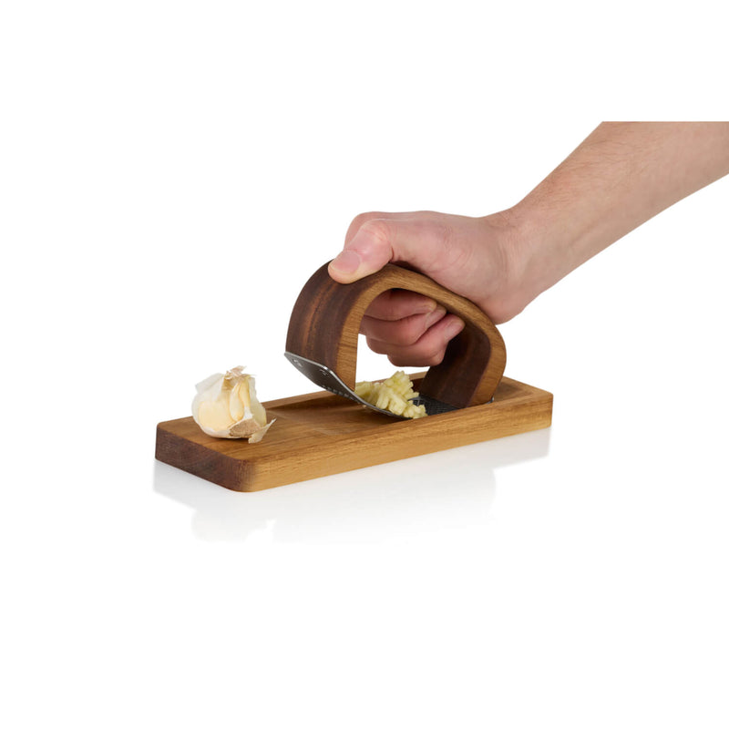 AdHoc RoccaAlio Garlic Press & Chopping Board