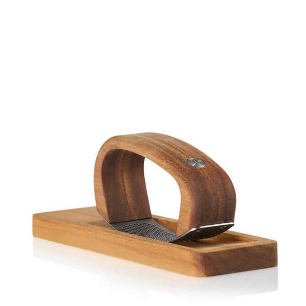 AdHoc RoccaAlio Garlic Press & Chopping Board