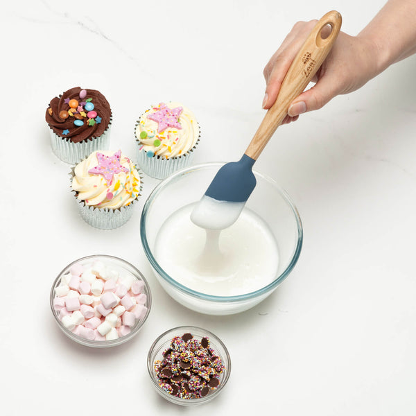 Zeal 19cm Silicone Mini Spatula with Ash Wood Handle - Cream