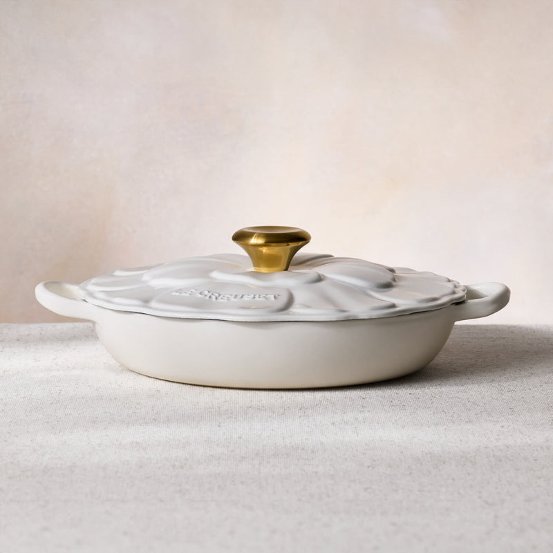 Le Creuset Signature Cast Iron 26cm Petal Shallow Casserole - Cotton