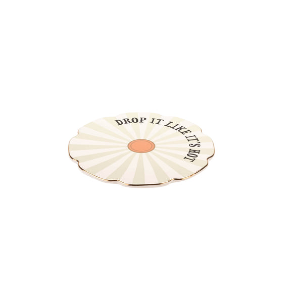 Yvonne Ellen Trivet - Drop It Like It's Hot