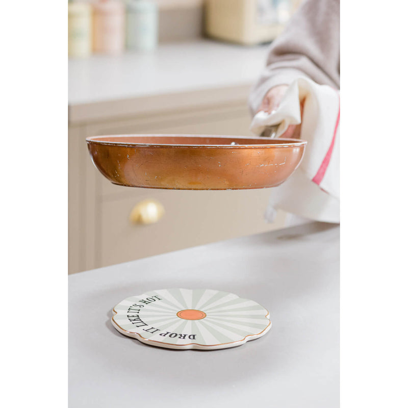 Yvonne Ellen Trivet - Drop It Like It's Hot