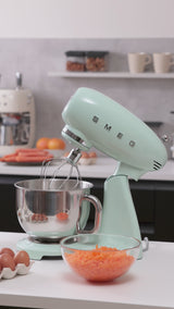 Smeg 50's Style Retro SMF05WHUK Stand Mixer With Free HMF01 Hand Mixer - White