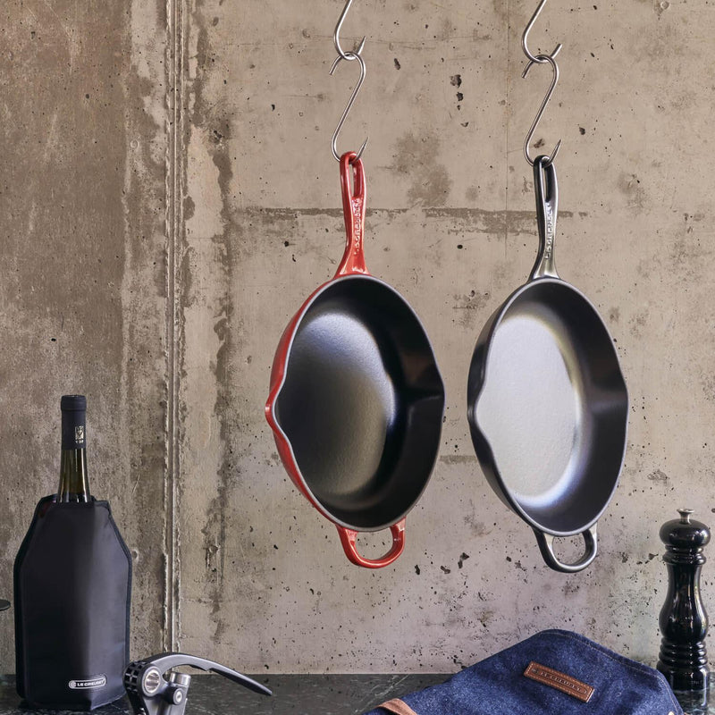 Le Creuset Signature Cast Iron 23cm Round Skillet - Cerise - Potters Cookshop