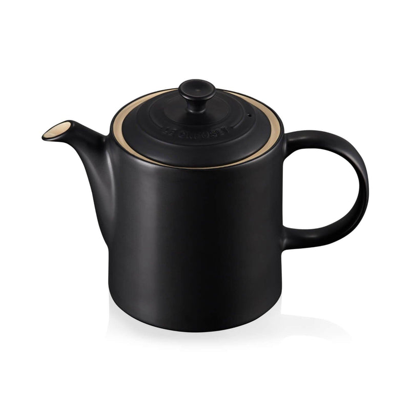 Le Creuset Grand Teapot - Satin Black - Potters Cookshop