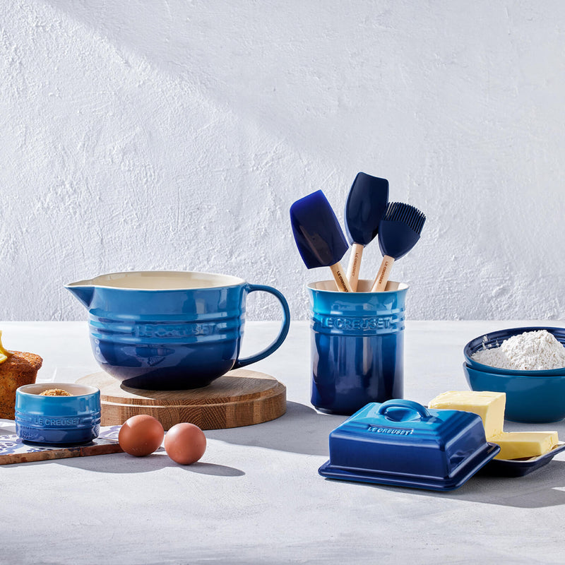 https://www.potterscookshop.co.uk/cdn/shop/products/71501112200001-Le-Creuset-Stoneware-Small-Utensil-Jar-Azure-Lifestyle_800x.jpg?v=1675524880