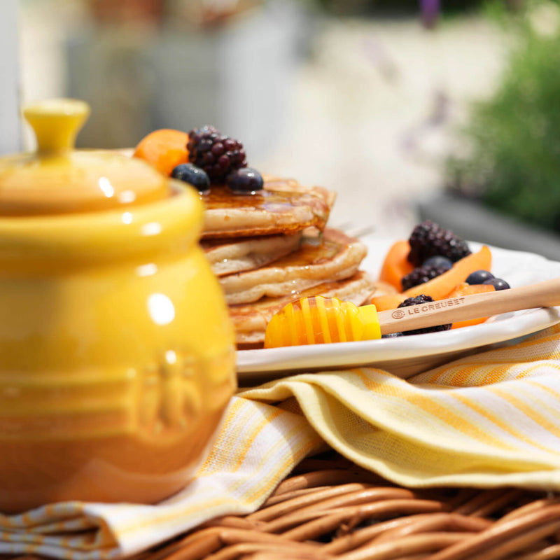 Le Creuset Stoneware Honey Pot & Dipper - Nectar