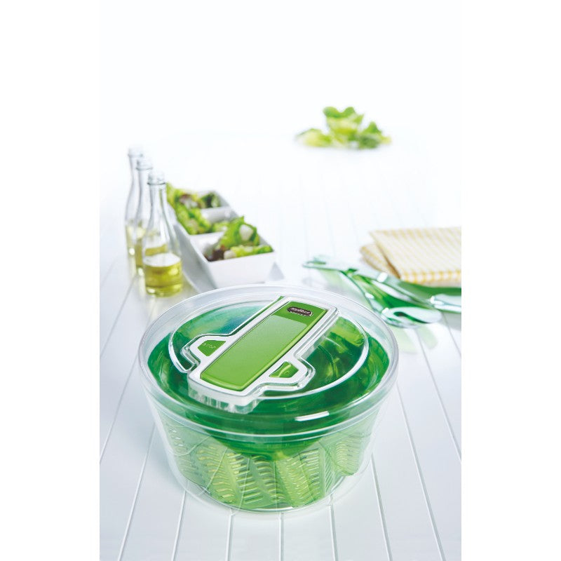 Zyliss Swift Large Dry Salad Spinner - Lifestyle