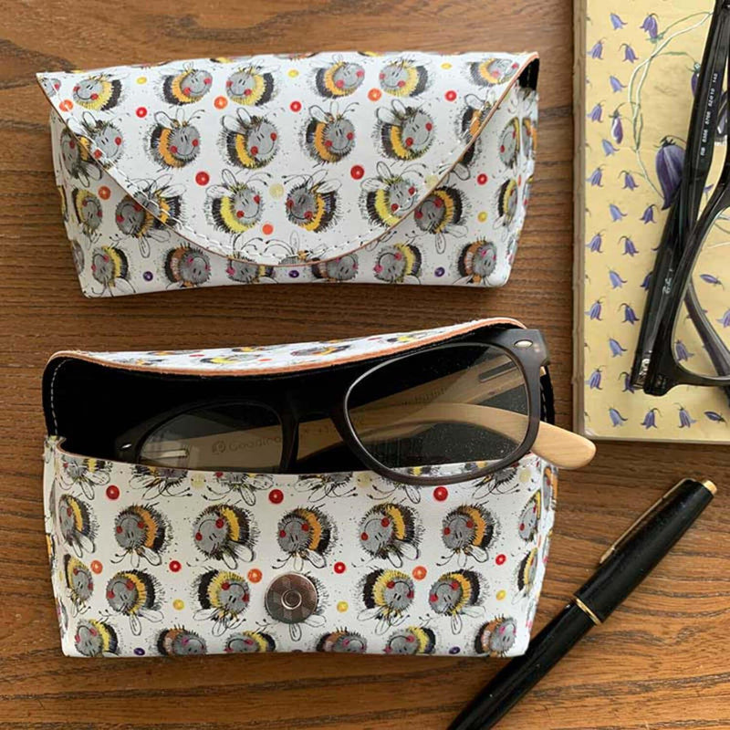 Alex Clark Spectacle Case - Bees - Potters Cookshop