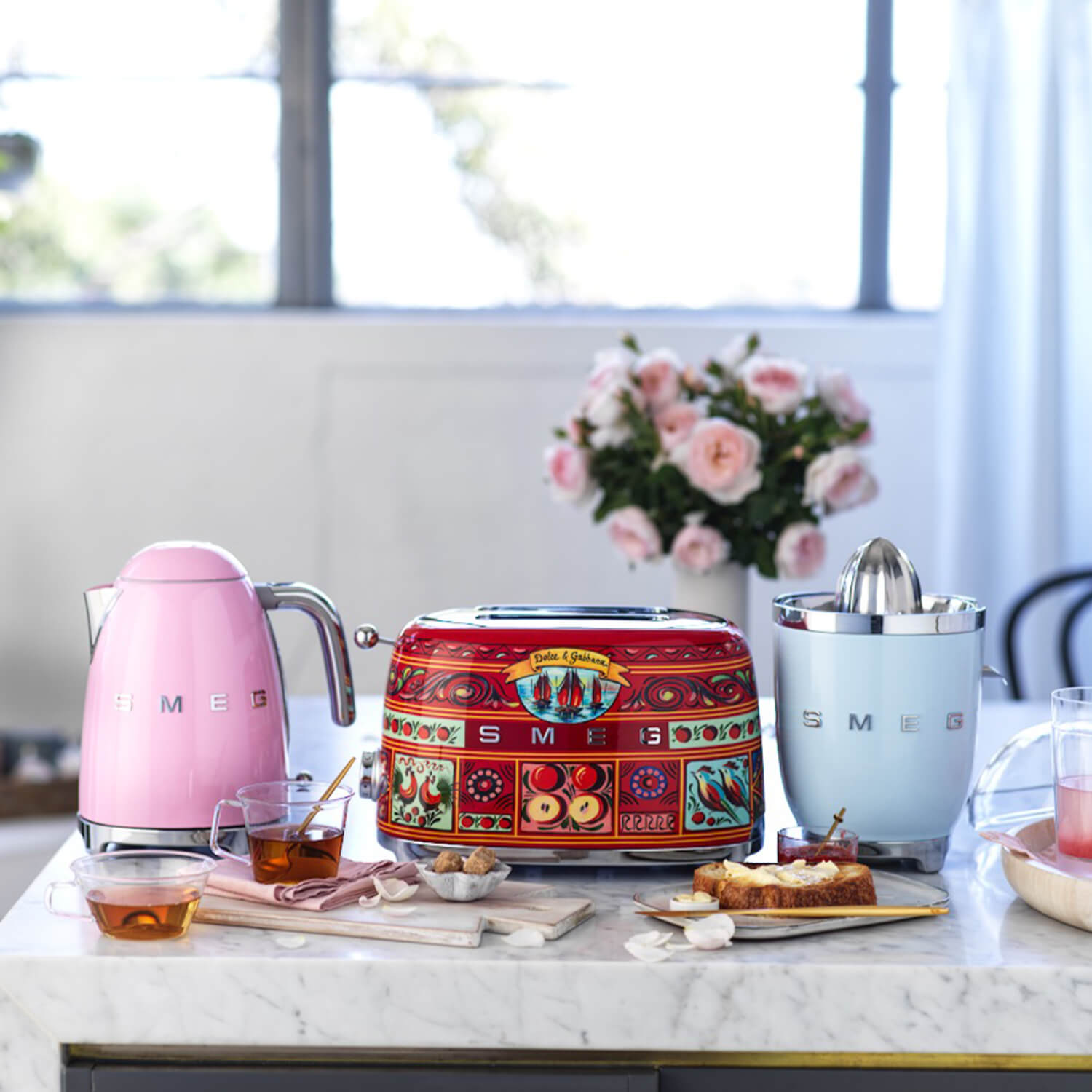 Buy Smeg  Jug Kettle & 4 Slice Toaster Set - Pink – Potters Cookshop