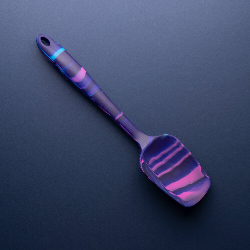 https://www.potterscookshop.co.uk/cdn/shop/products/LTS005N-Taylors-Eye-Witness-Silicone-Spatula-Spoon-Nebula-Side-Angle-2_800x.jpg?v=1676984784