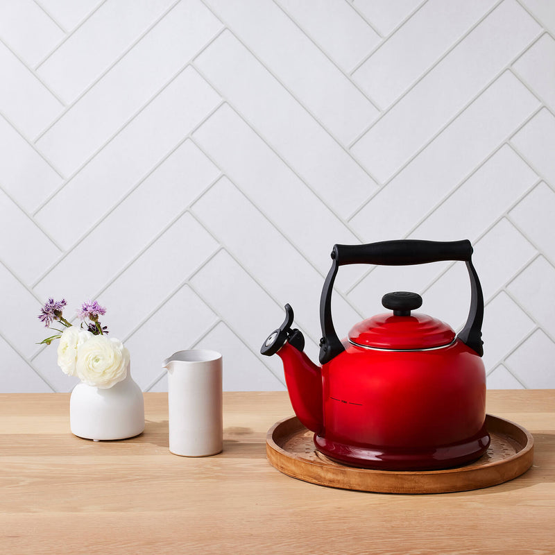 Le Creuset Traditional Stove Top Kettle - Stainless Steel