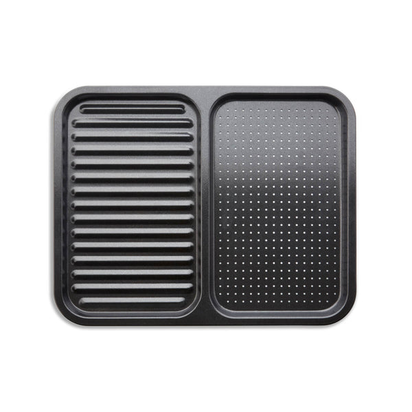 Tower Precision Plus Carbon Steel 39cm x 31cm x 1.5cm Rectangular Non-Stick Divided Crisper Baking Tray - Black
